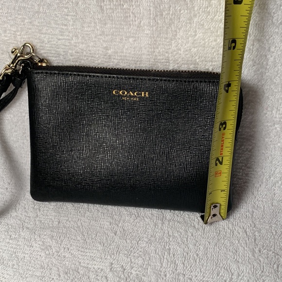 COACH JET BLACK WRISTLET - Picture 10 of 10